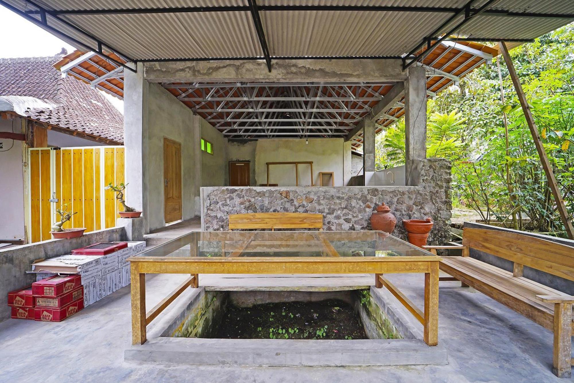 Spot On 91085 Griya Estu Wening Hotel Sleman  Exterior photo